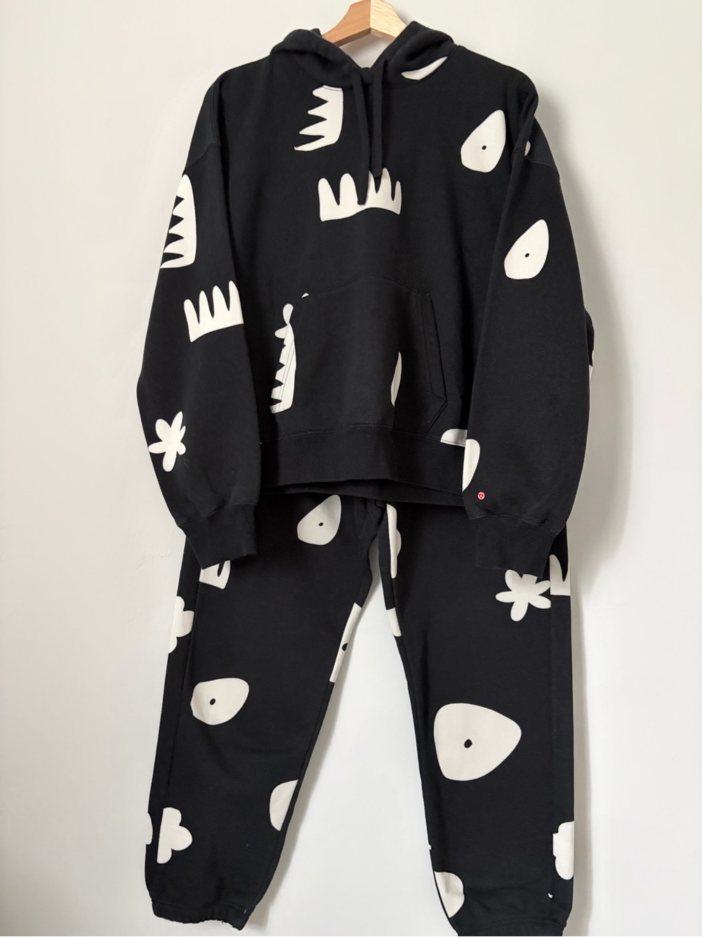 Jordan Black & White Graphic Kids Sweatshirt and Joggers Set